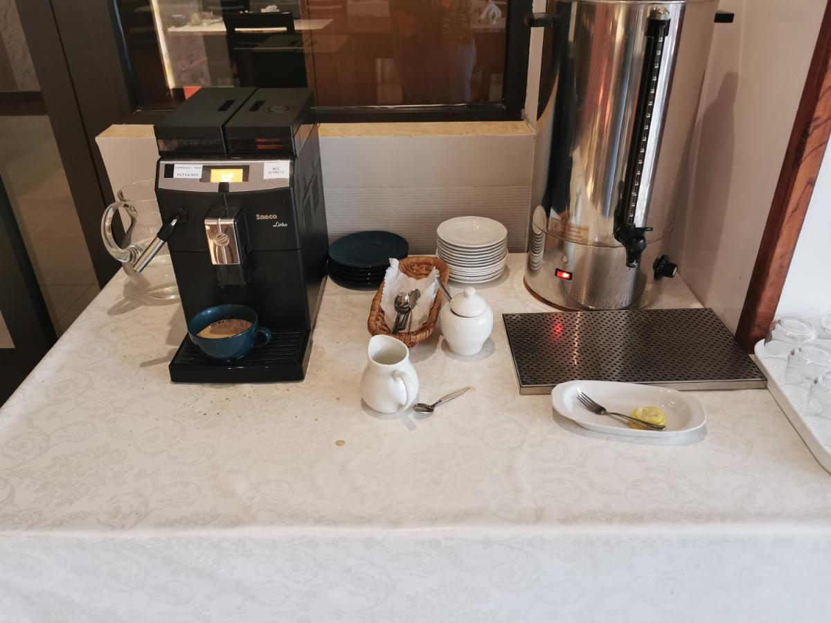 Hotel Gambit I Restauracja Cieszyn Цешин Екстер'єр фото
