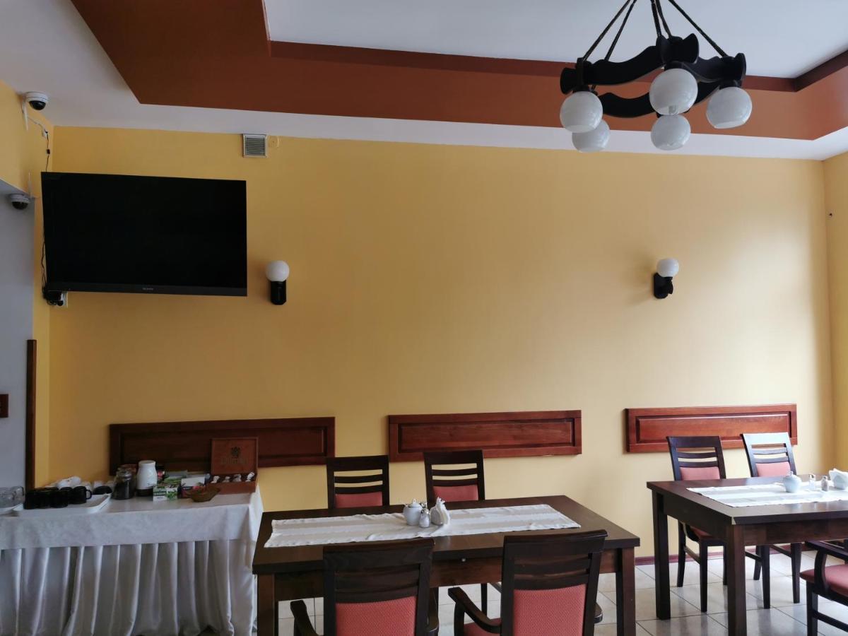 Hotel Gambit I Restauracja Cieszyn Цешин Екстер'єр фото